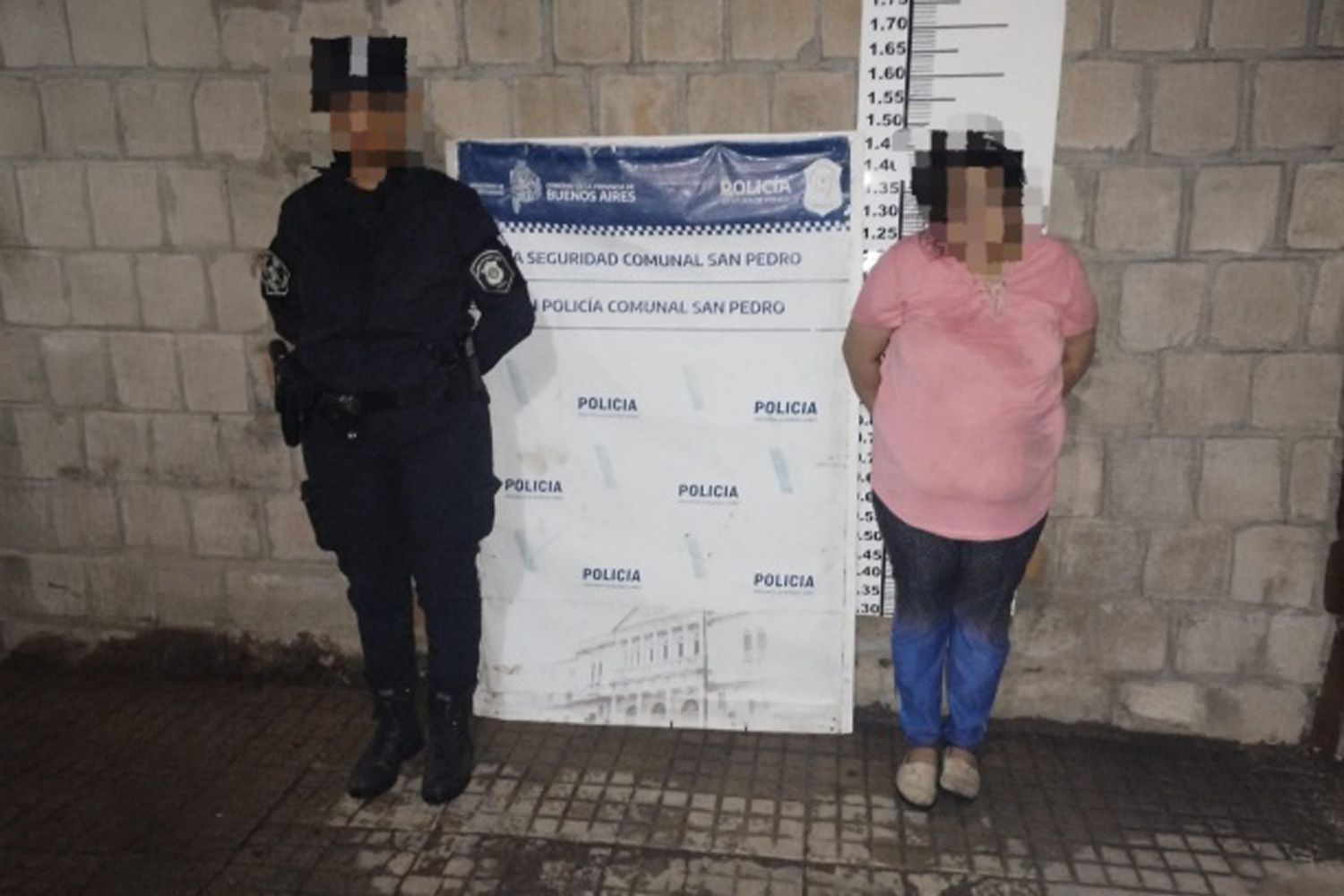 Mujer aprehendida por morder a su novio