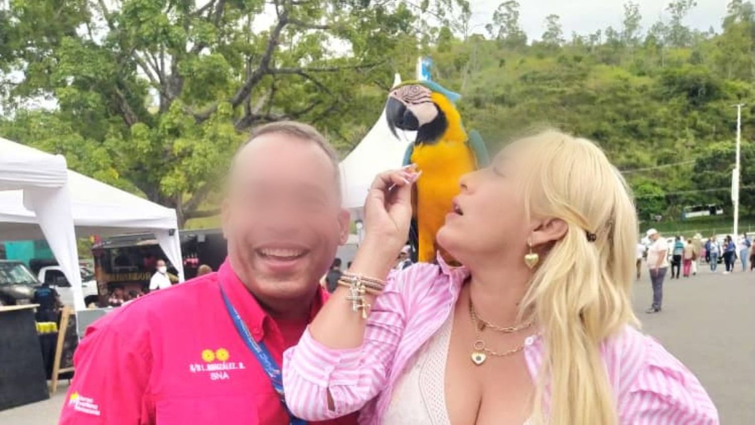 ¡SEGUNDO FEMINICIDIO EN 48 HORAS! Trasladan cuerpos de general y su esposa al cementerio del Este