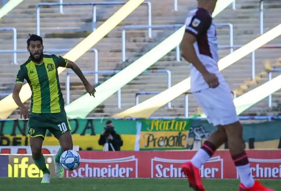 Aldosivi mejoró, pero los jóvenes de Lanús fueron más