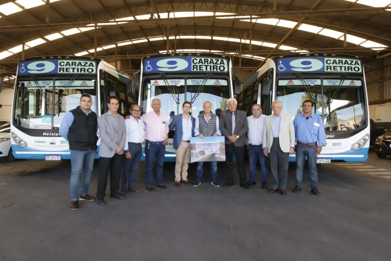 Lanús: Grindetti visitó la Línea 9 y presentó el nuevo recorrido expreso por Puente Olímpico