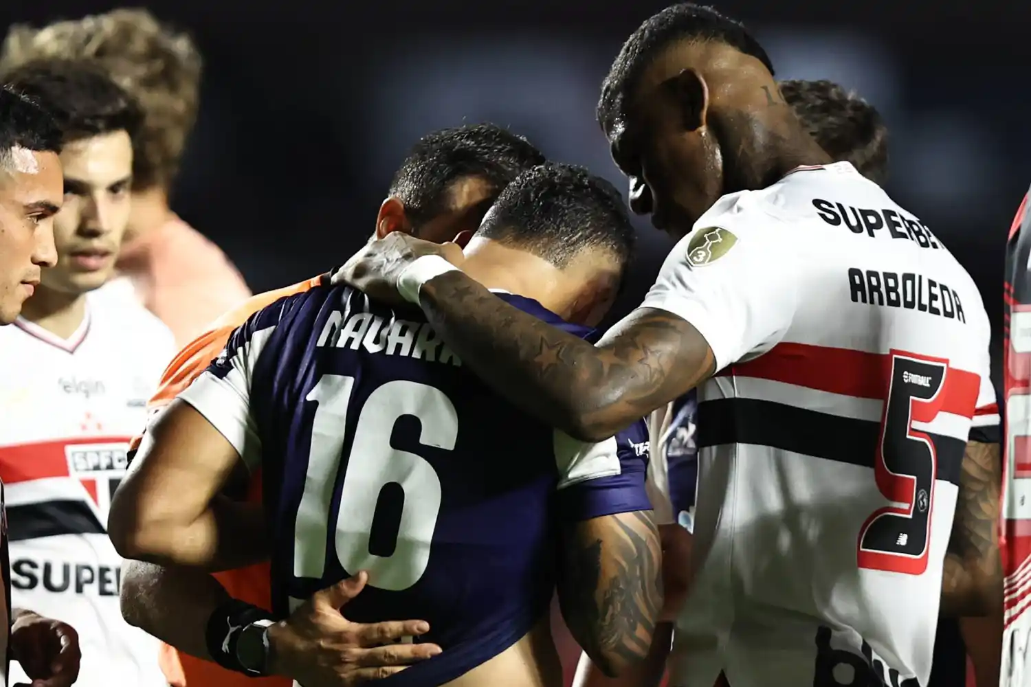 Delantero venezolano Miguel Navarro fue víctima de xenofobia en  partido de la Copa Libertadores en Sao Paulo (+Detalles)