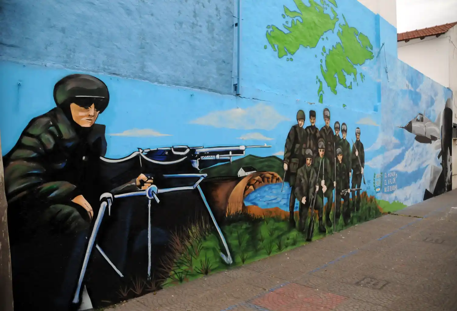Se inauguró en la Escuela 34 un mural en homenaje a ex combatientes de Malvinas