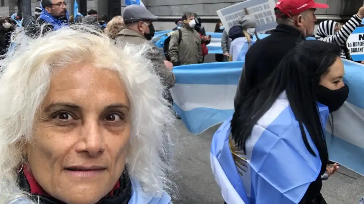 La Policía busca desesperadamente a la hija de un ex DT de la Selección Argentina