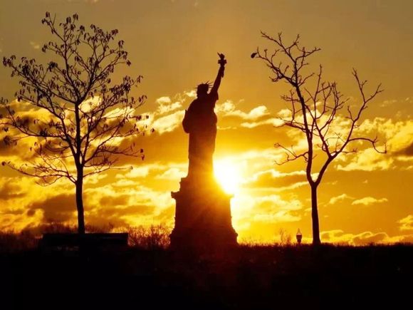 Reclaman que Estados Unidos devuelva la Estatua de la Libertad