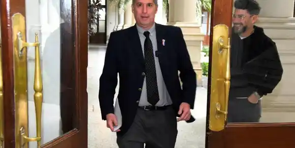 Análisis de las finanzas provinciales En los primeros ocho meses, Santa Fe mantuvo el superávit en cuentas fiscales