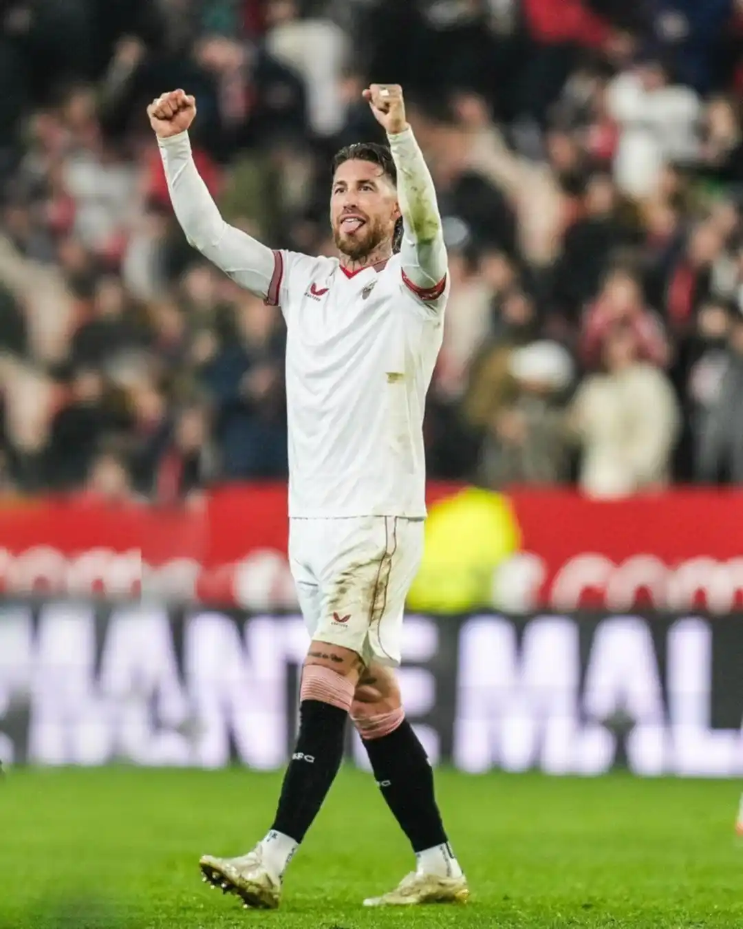 ¿Palo de Sergio Ramos para Messi y Ronaldo?