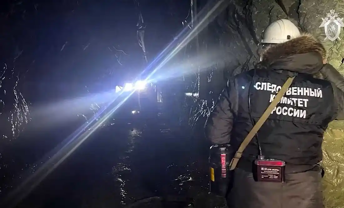 TRAGEDIA EN RUSIA: 13 mineros tienen más de 48 horas atrapados bajo tierra