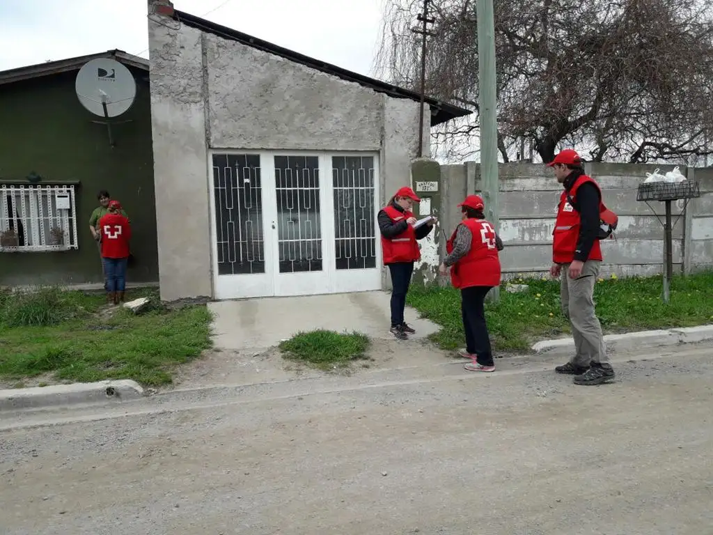 Inundaciones: Cruz Roja hizo un relevamiento de unas 600 familias