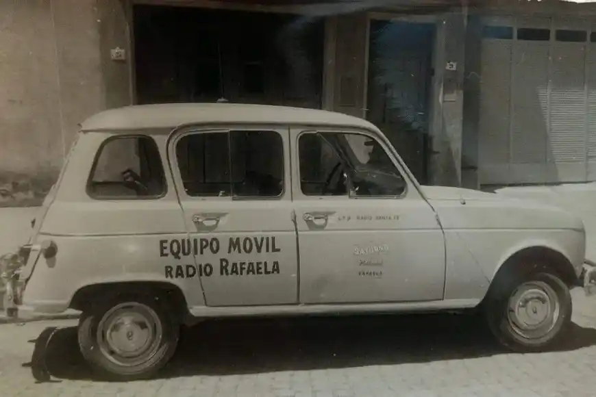Uno de los móviles que tuvo Radio Rafaela a mediados de 1970. Crédito: Ernesto Carlos Roggiani