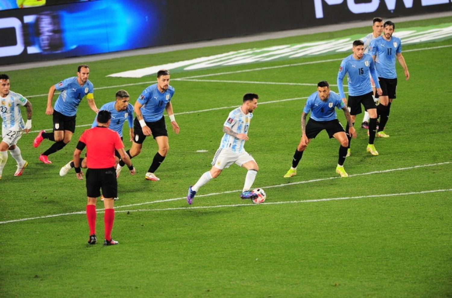 Argentina recibe al Uruguay de Bielsa en La Bombonera