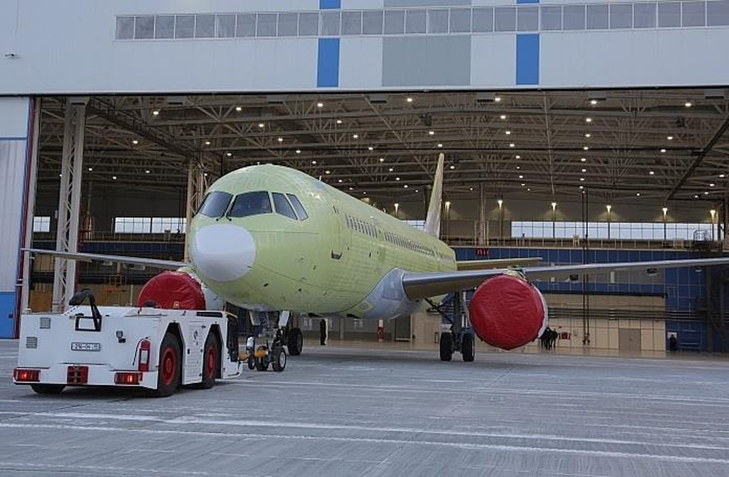 Irkut inicia las pruebas de su primer MS-21-310 con motores rusos