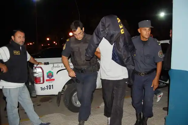 Detuvieron a uno de los supuestos integrantes de los “operarios telefónicos”