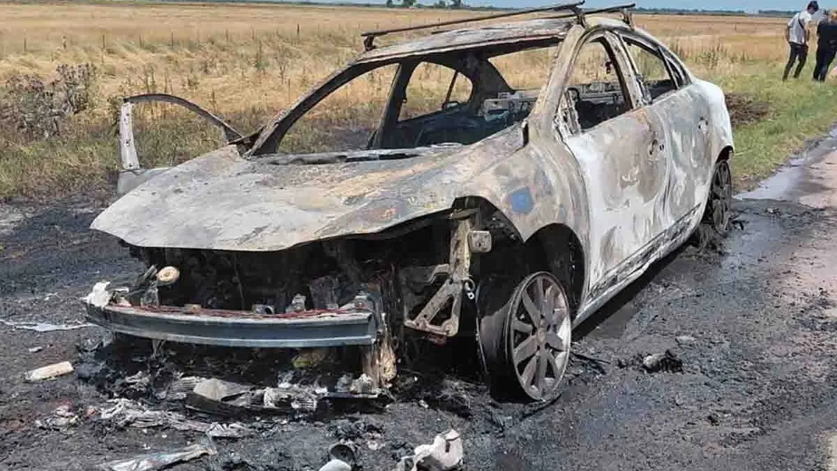 Ruta 3: un auto se incendió mientras circulaba a la altura de Médanos