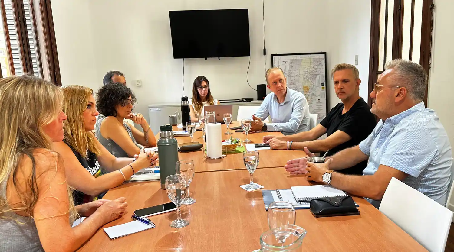 El legislador rosarino encabezó la reunión de trabajo.