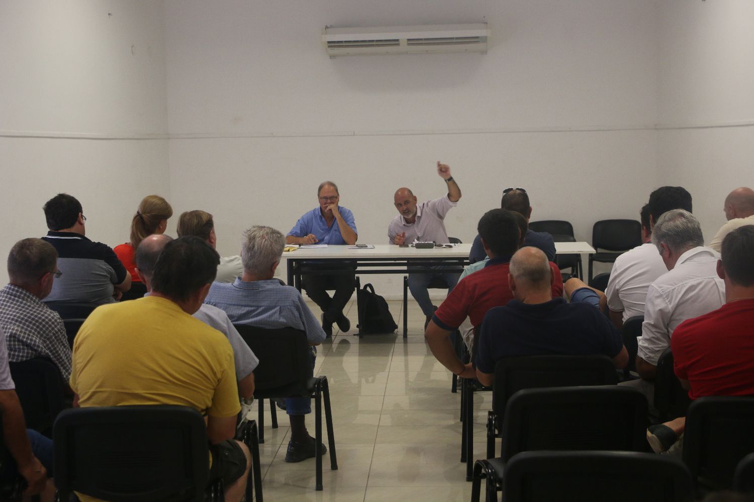 Con la presencia del secretario Bahillo, se realizó la Asamblea Mensual de la Federación Agraria