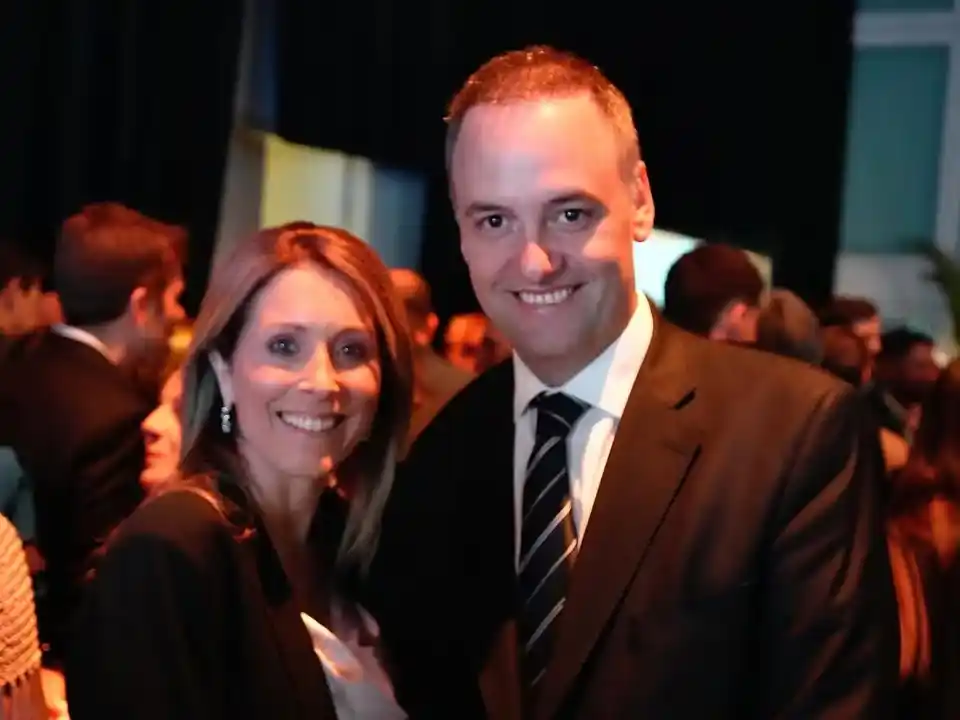 Citaron a declarar a las cuatro mujeres que le prestaron plata a Adorni para los departamentos