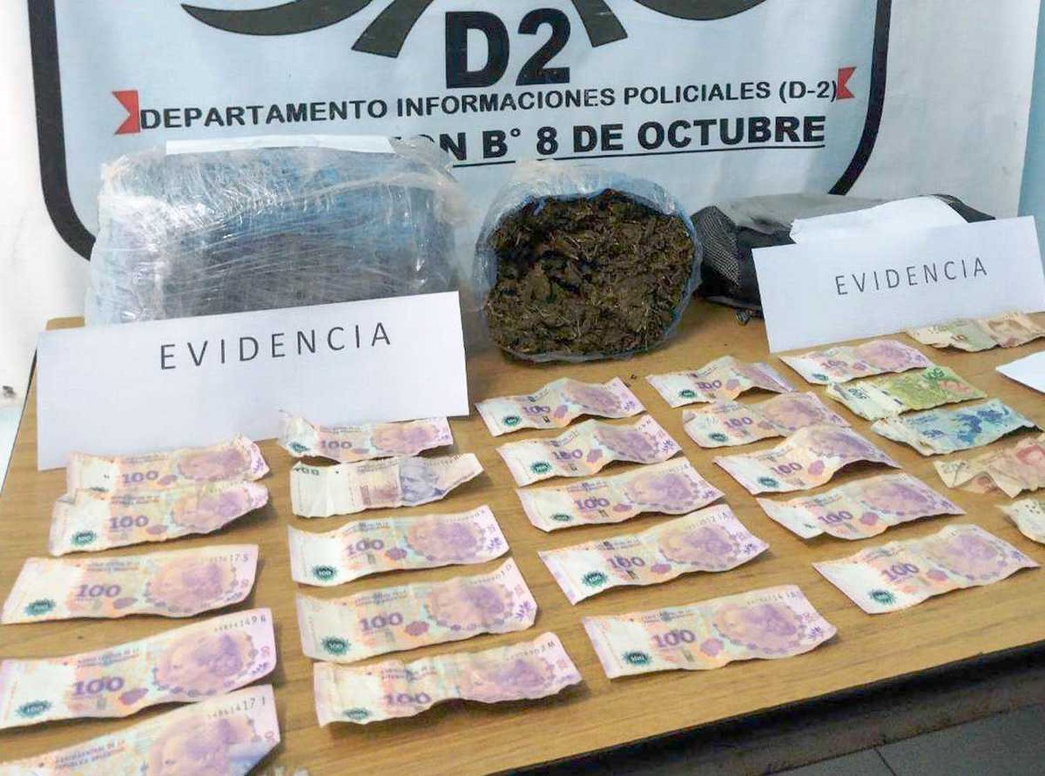 Un detenido con más de 
cinco kilos de marihuana