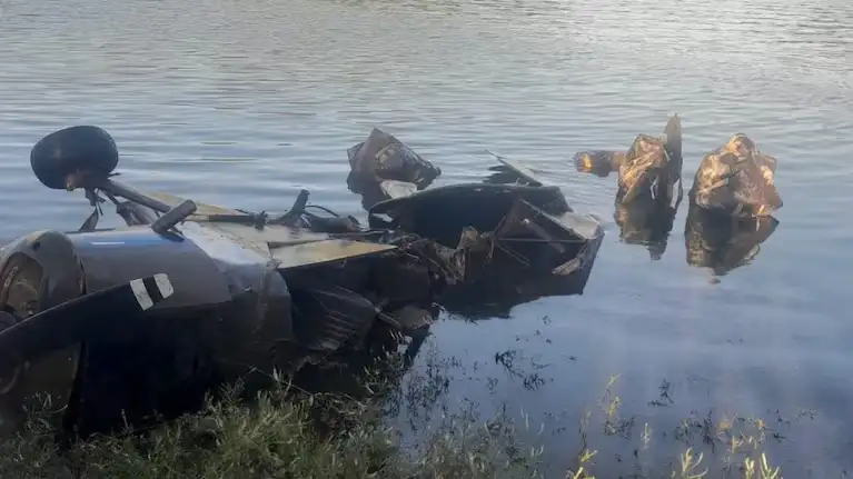 La avioneta pasó 17 años bajo el dique Los Molinos tras el accidente fatal del 2007