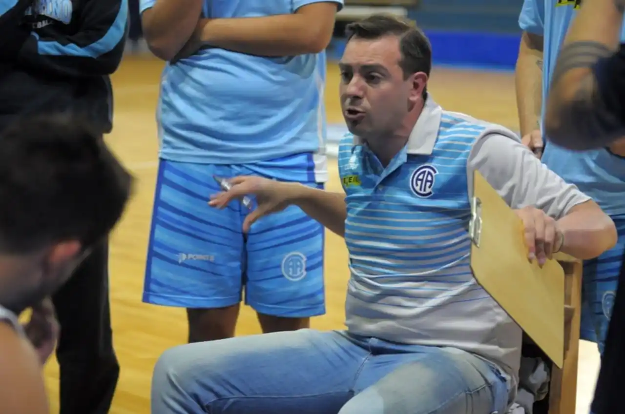 Central confirmó al bahiense Gastón Fernández como nuevo entrenador