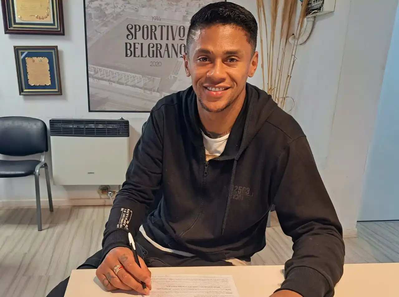Flores continuará en Sportivo belgrano en 2024.