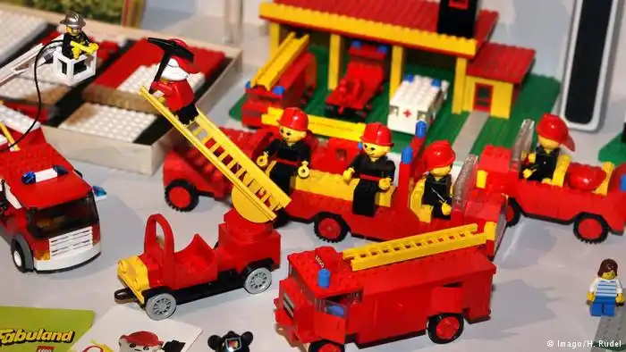 Universidad de Cambridge busca profesor de Lego