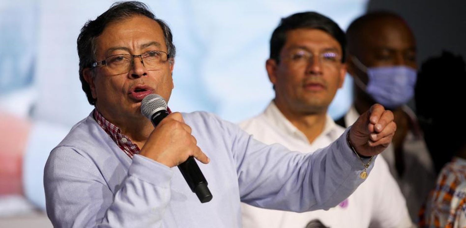Petro se consagró candidato de la izquierda en Colombia