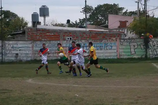 Sud América ganó en Villa María y volvió a la punta