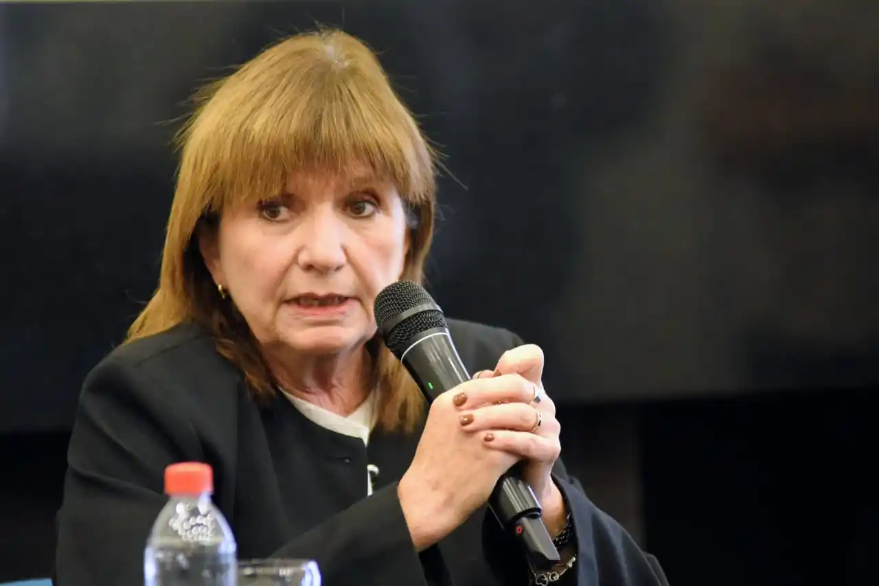 Bullrich en Rosario: "Ya que AFA puso tanto esfuerzo en lavar su imagen, lo hubiera traído a Germán Giuliani"