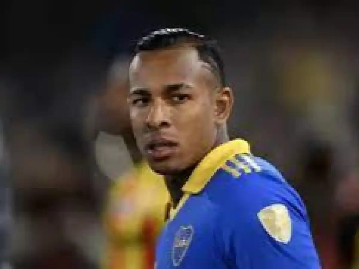 Sebastián Villa intimó a Boca para que lo reincorporen a los entrenamientos