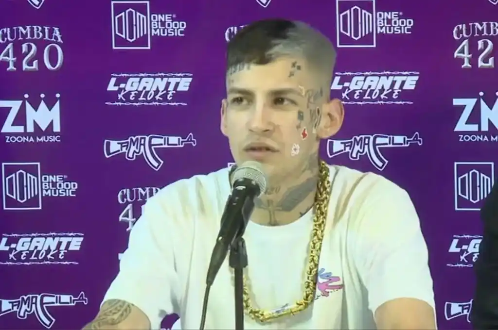 En las oficinas de la discográfica Warner Music