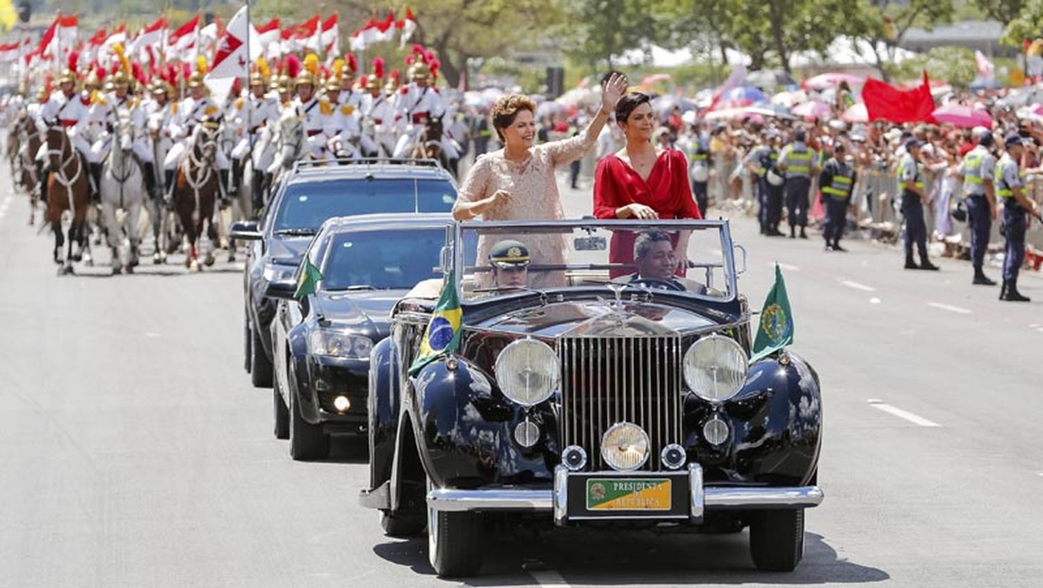 Dilma Rousseff asumió ayer su segundo mandato 