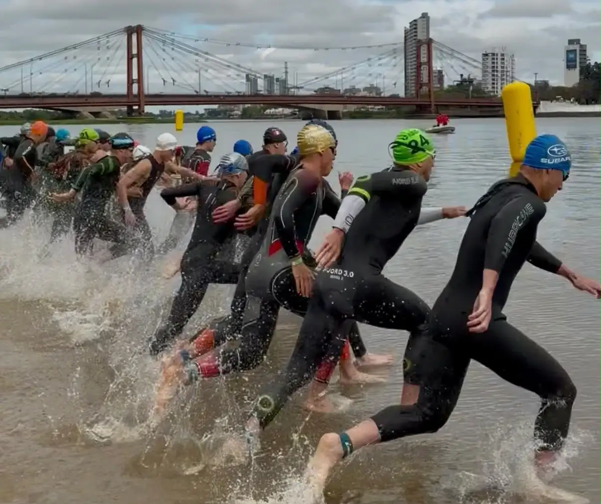 Tadeo Baruffato se consagró en la Copa Santa Fe de Triatlón en la Costanera Este - 4