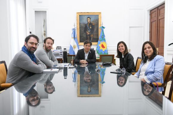 Axel Kicillof y Fernanda Raverta suscribieron un convenio de asistencia técnica y financiera con ANSES