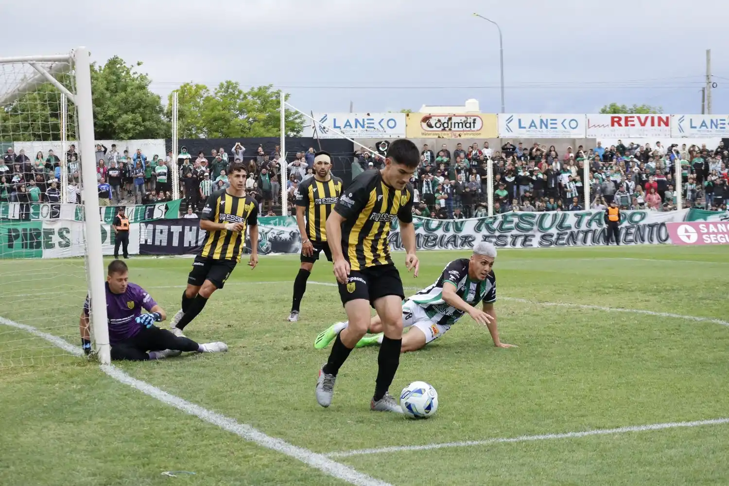 Mateo Palmieri, uno de los integrantes del plantel de Santamarina.