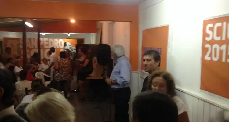 Elecciones 2015: Ante un grupo de militantes, Pángaro lanzó su candidatura