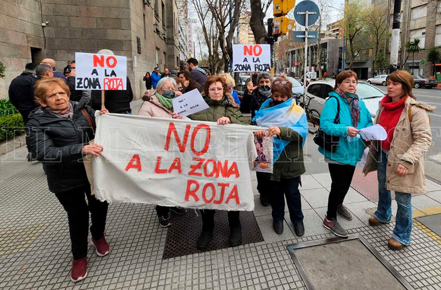 Vecinos enardecidos por la Zona Roja: "Para el intendente Montenegro no existimos"