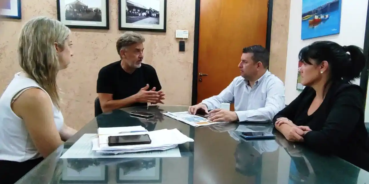 Una nueva reunión en Firmat en busca de destrabar el conflicto.