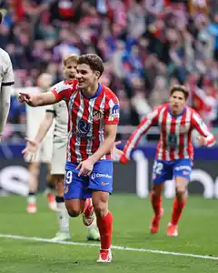 Atlético, a la punta con el gol de Julián Álvarez