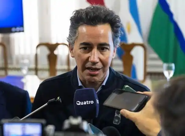 Manuel Calvo, ministro de Gobierno.