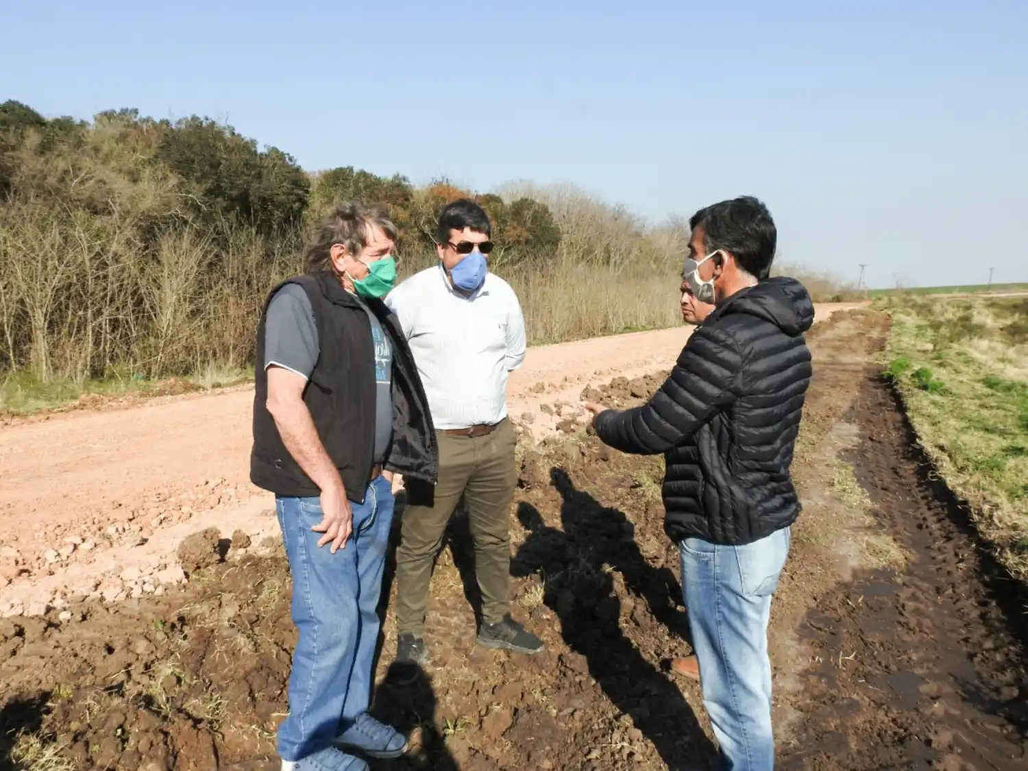 Departamento Gualeguaychú: Vialidad lleva adelante la recuperación y afirmado de caminos productivos