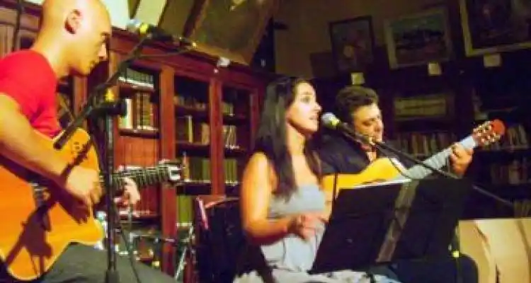 Delgado Trío: Jazz en la biblioteca