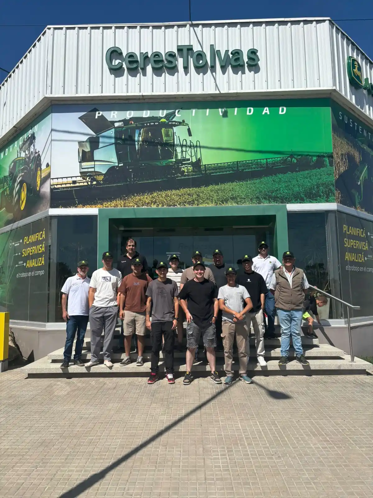 CeresTolvas concluyó la formación del primer grupo de operadores de maquinaria agrícola en Tandil.