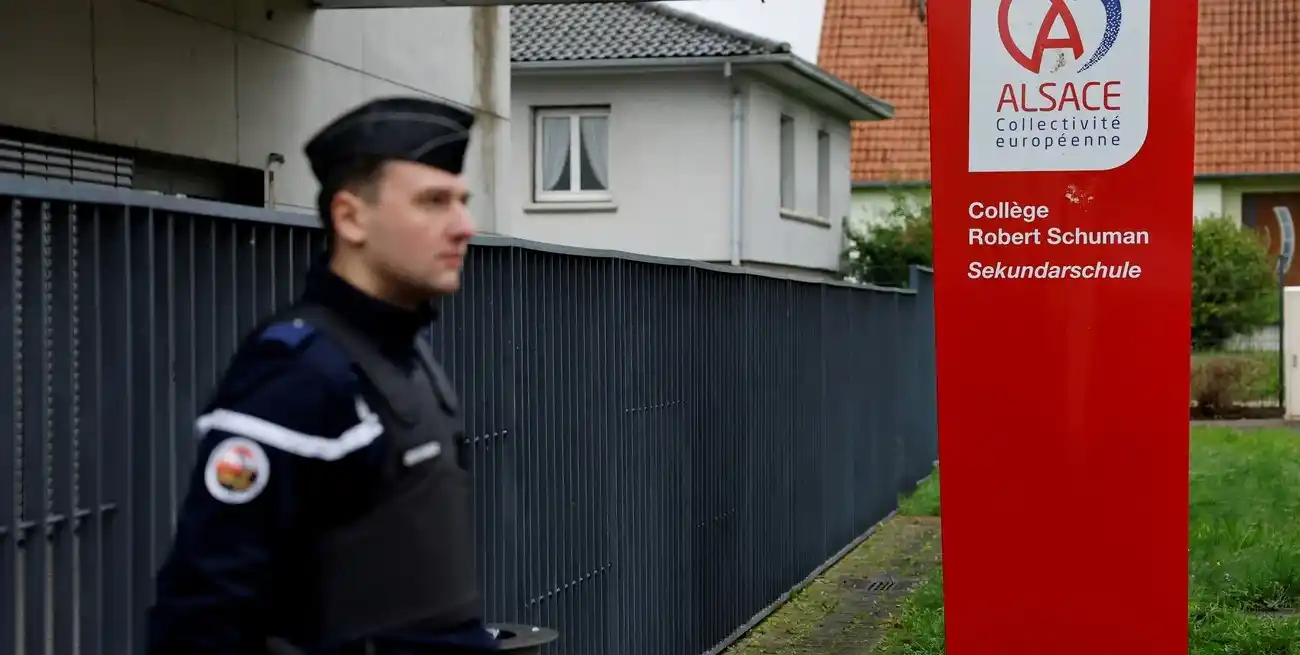 Una profesora de música de 66 años fue apuñalada Créditos: Stephanie Lecocq/Reuters