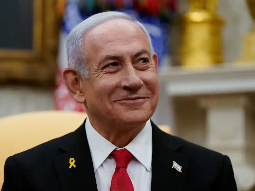 Netanyahu regresó a Israel de su viaje a EEUU, y dijo que el plan de Trump para Gaza es “revolucionario”