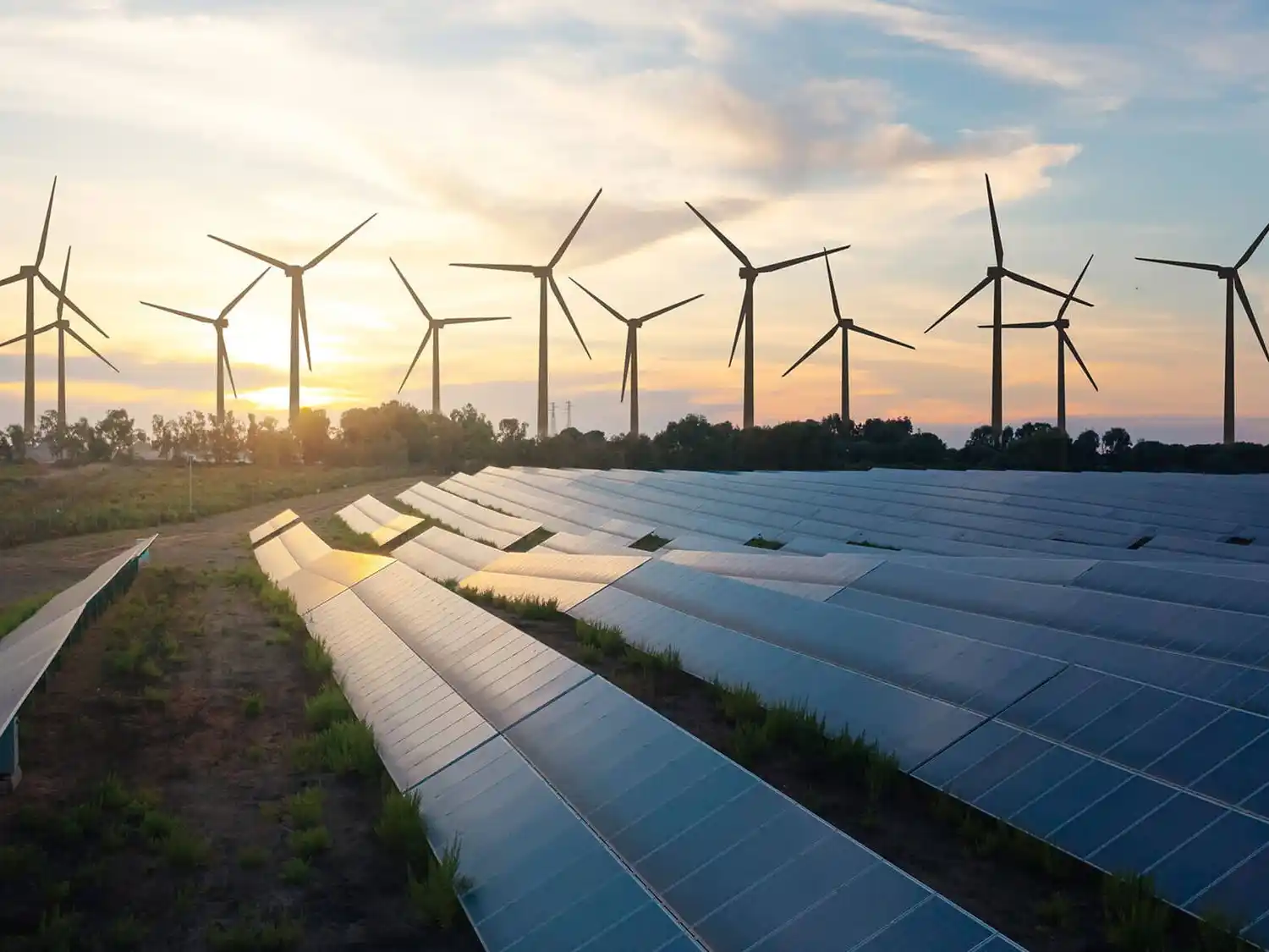 Matías Civale presentó cuatro proyectos para alentar inversiones en energías limpias, movilidad sustentable y tratamiento de residuos.
