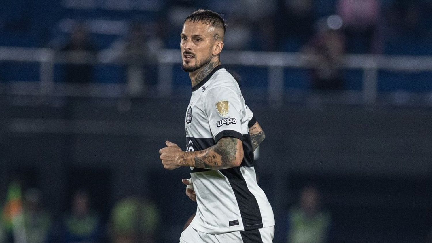 Traspaso confirmado: Darío Benedetto regresa al fútbol argentino para jugar en Newell's