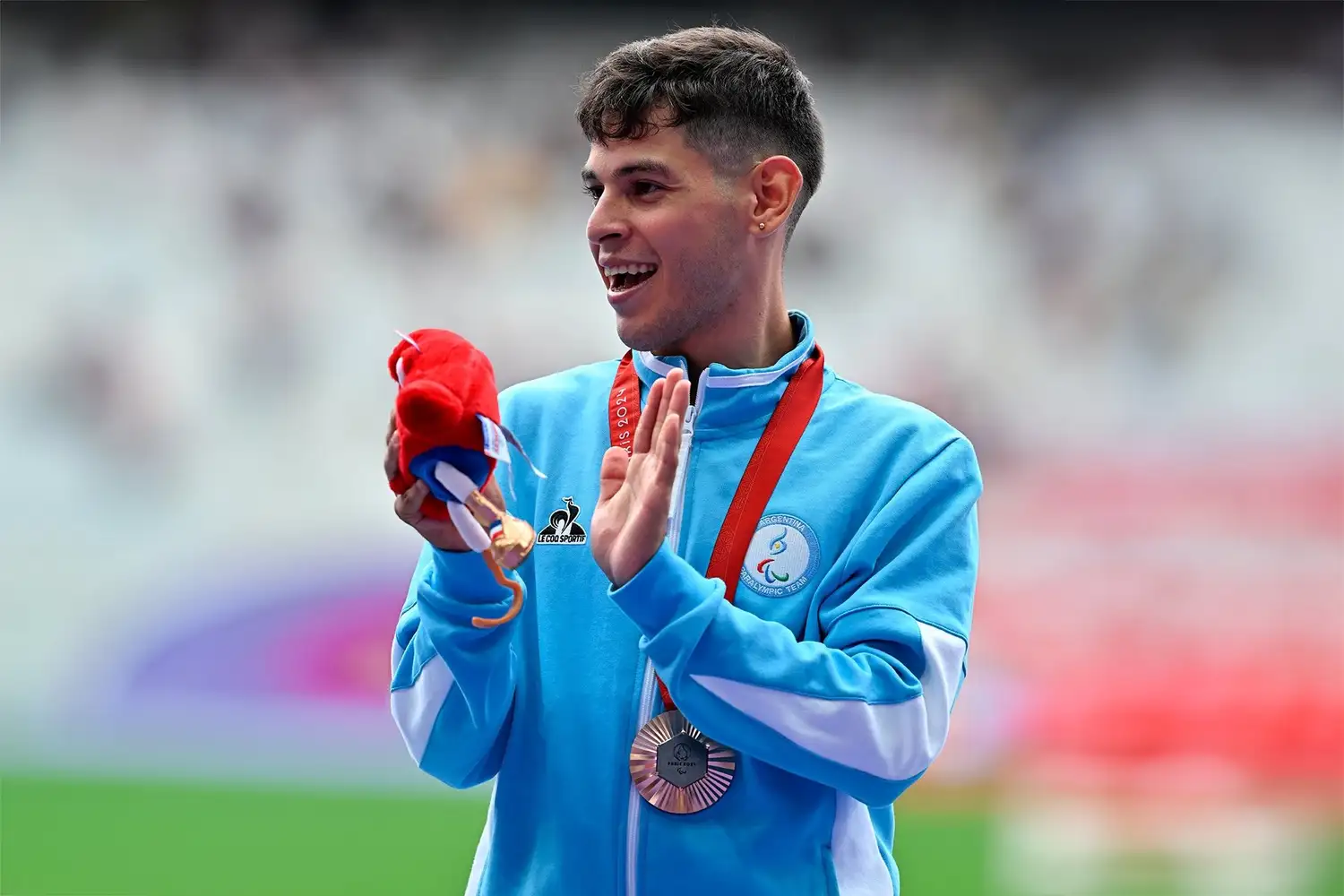 Alexis Sebastián Chávez medalla de plata