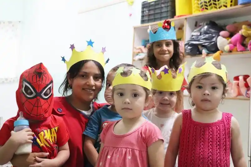La ilusión del Día de Reyes llegó también
a las niñas y niños de las residencias