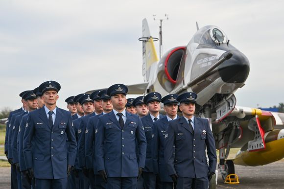 Se conmemoró el 43° aniversario del Bautismo de Fuego de la Fuerza Aérea Argentina