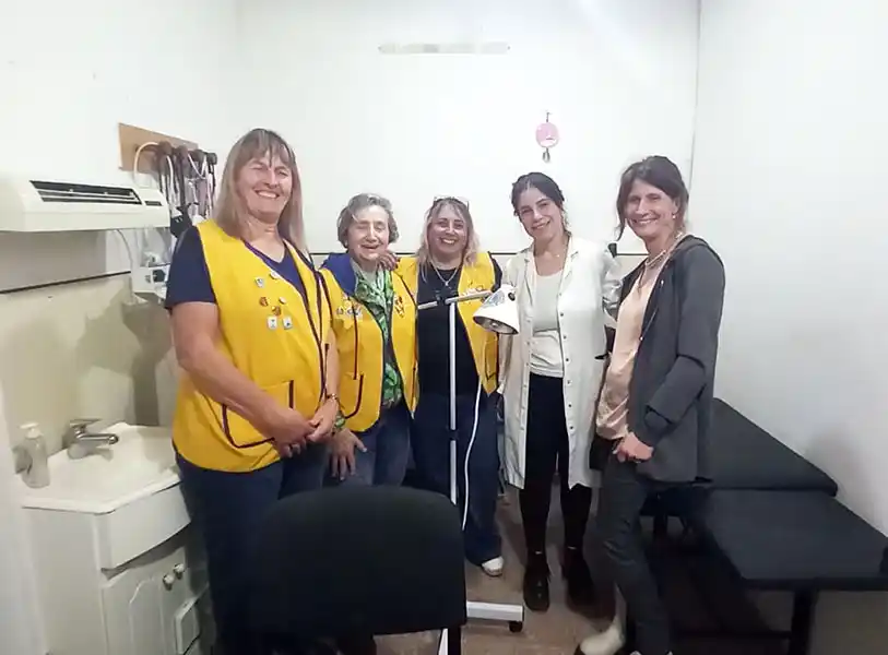 Donación del Club de Leones al CAPS “Gral. San Martín”